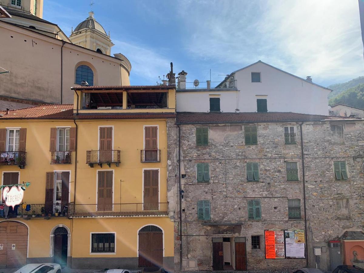 Albergo Dell'Angelo Pieve di Teco المظهر الخارجي الصورة