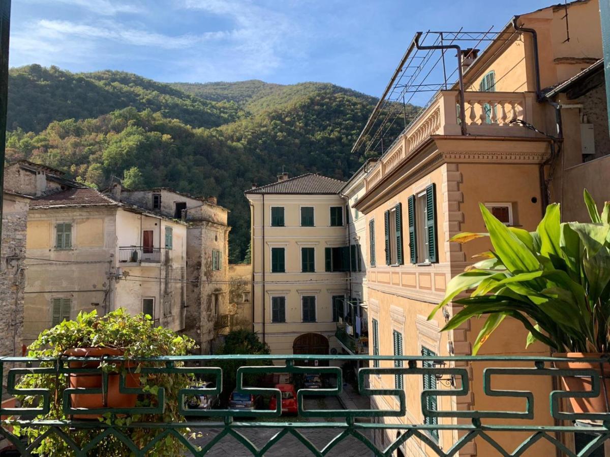 Albergo Dell'Angelo Pieve di Teco المظهر الخارجي الصورة